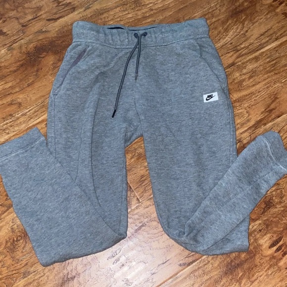 Nike Grey Sweatpants - Picture 1 of 2